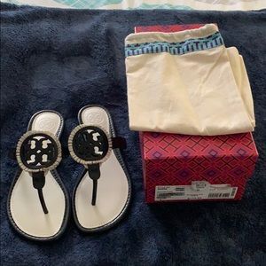 TORY BURCH MILLER FRINGE BLACK/WHITE THONG SANDALS